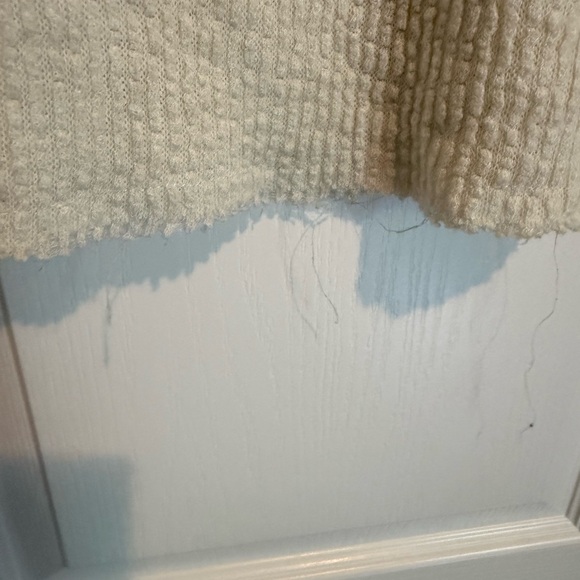 ZARA Cozy Cream Knit Sweater - Picture 3 of 4